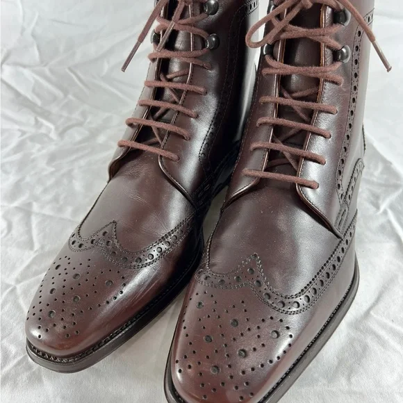 MAGNANNI Perforated Chelsea Wingtip Brown Leather Men display picture 2